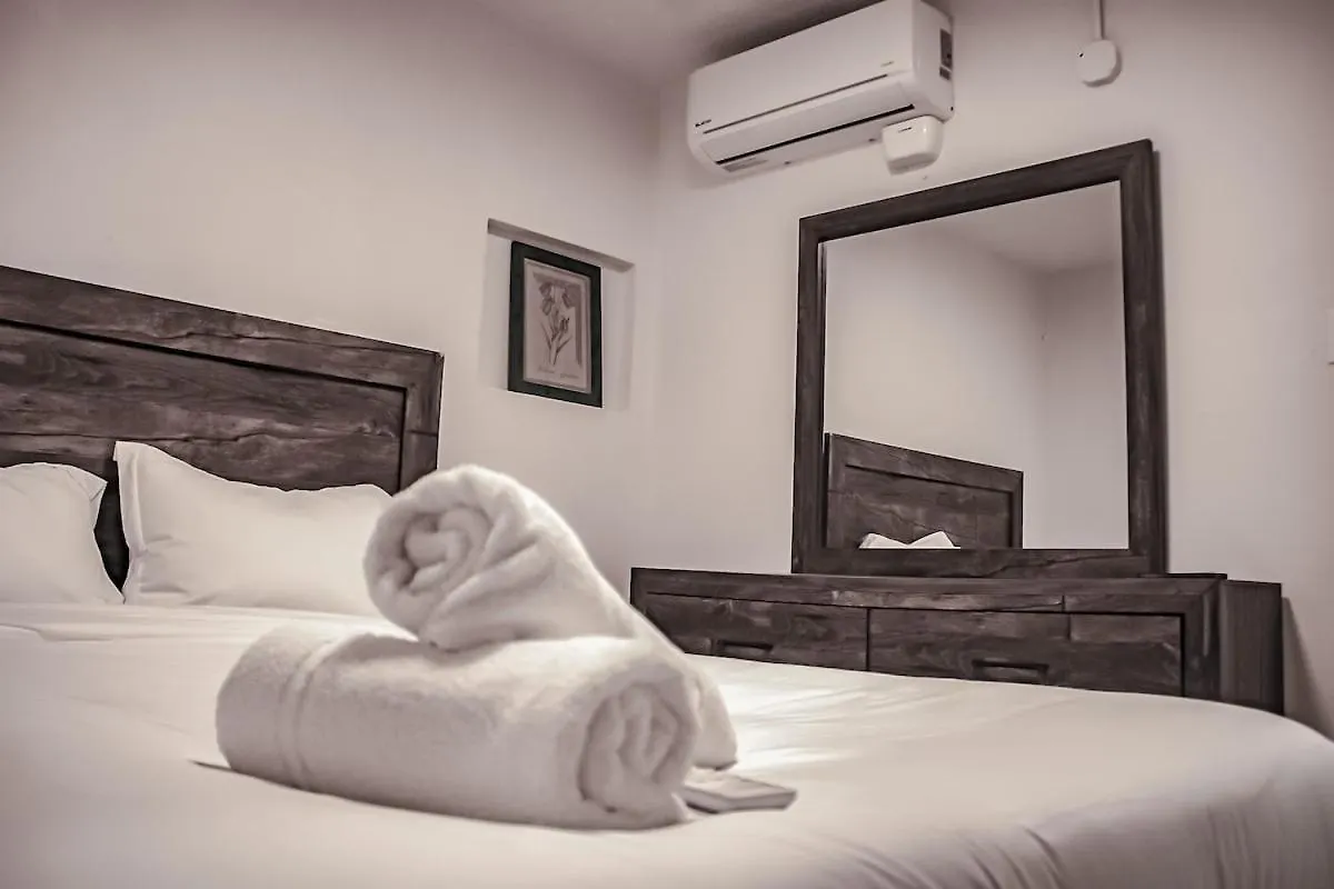 Holiday home 8Br Near Airport, Pool, Rooftop And Game Room Carolina Puerto Rico